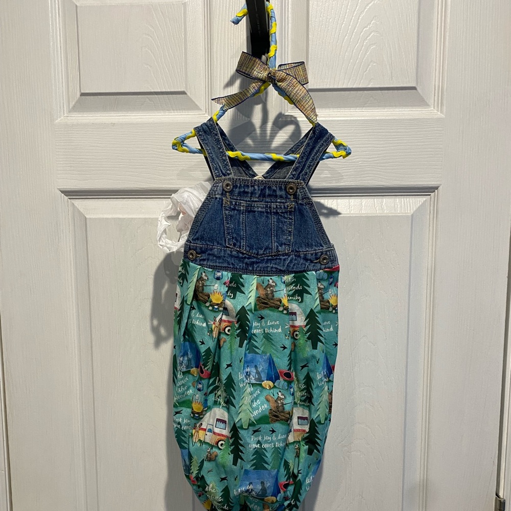 Plastic bag holder and dispenser.